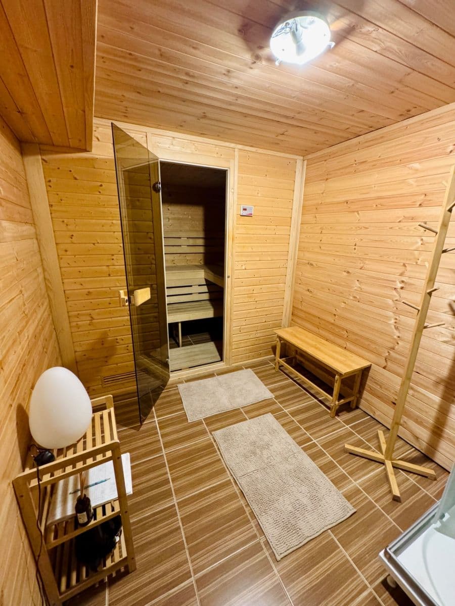 2 bedroom with open-plan kitchen flat to rent, 81 m², Poděbradova, Brno, Jihomoravský Region 2 bedroom with open-plan kitchen flat to rent, 81 m², Poděbradova, Brno, Jihomoravský Region