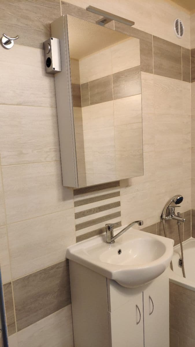 2 bedroom flat to rent, 57 m², Černá cesta, Olomouc, Olomoucký Region 2 bedroom flat to rent, 57 m², Černá cesta, Olomouc, Olomoucký Region