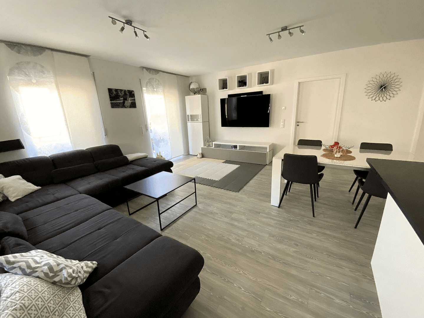 3 bedroom with open-plan kitchen flat for sale, 118 m², Eningen unter Achalm, Baden-Württemberg 3 bedroom with open-plan kitchen flat for sale, 118 m², Eningen unter Achalm, Baden-Württemberg