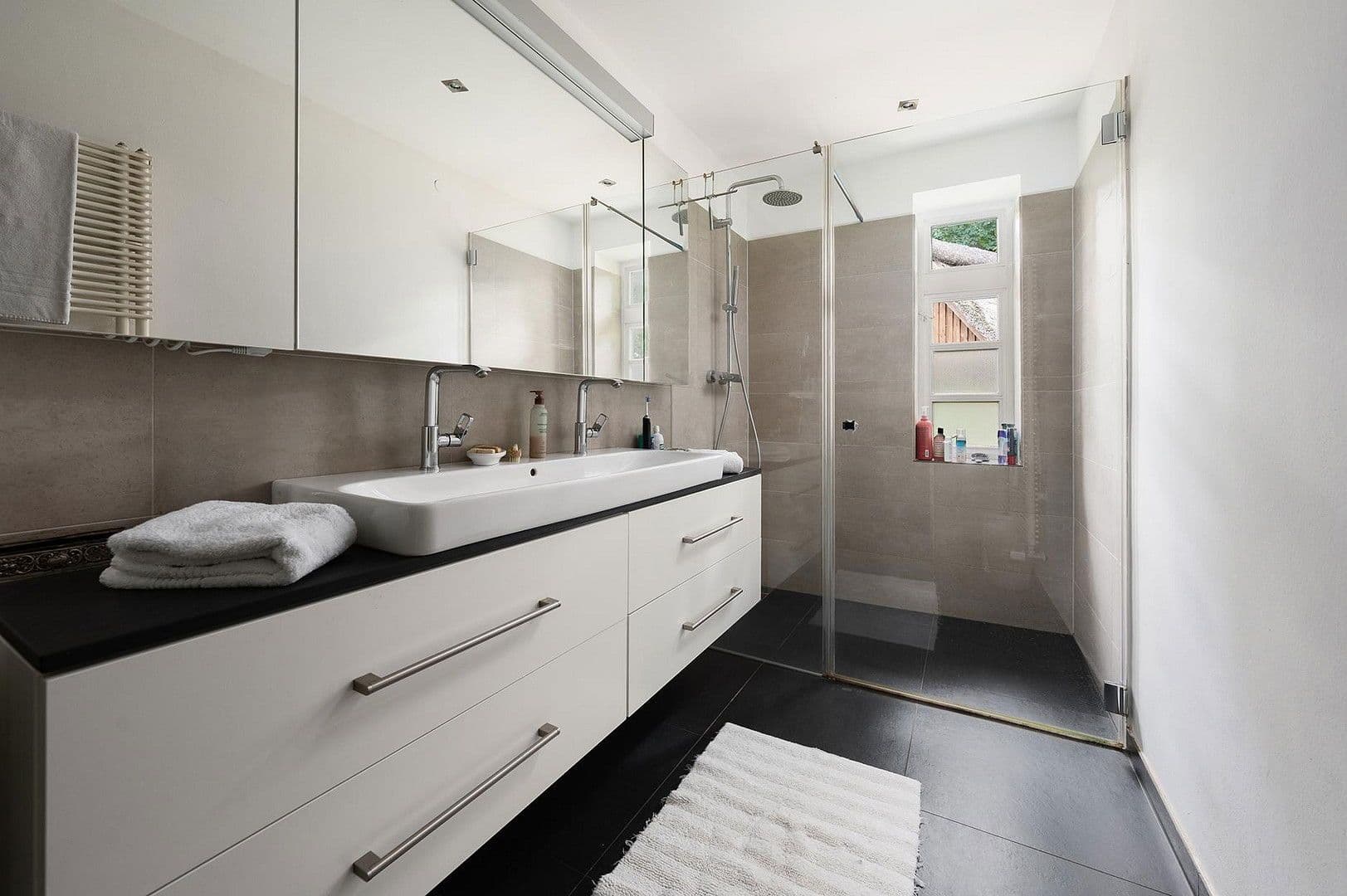 house for sale, 500 m², Lauenbrücker Straße 5, Schneverdingen, Lower Saxony house for sale, 500 m², Lauenbrücker Straße 5, Schneverdingen, Lower Saxony