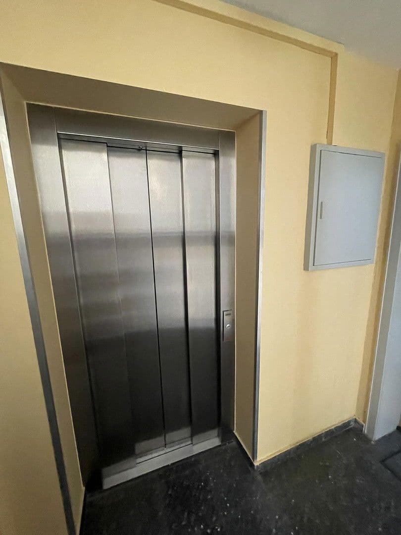 1 bedroom with open-plan kitchen flat to rent, 64 m², Wuppertal, North Rhine-Westphalia 1 bedroom with open-plan kitchen flat to rent, 64 m², Wuppertal, North Rhine-Westphalia