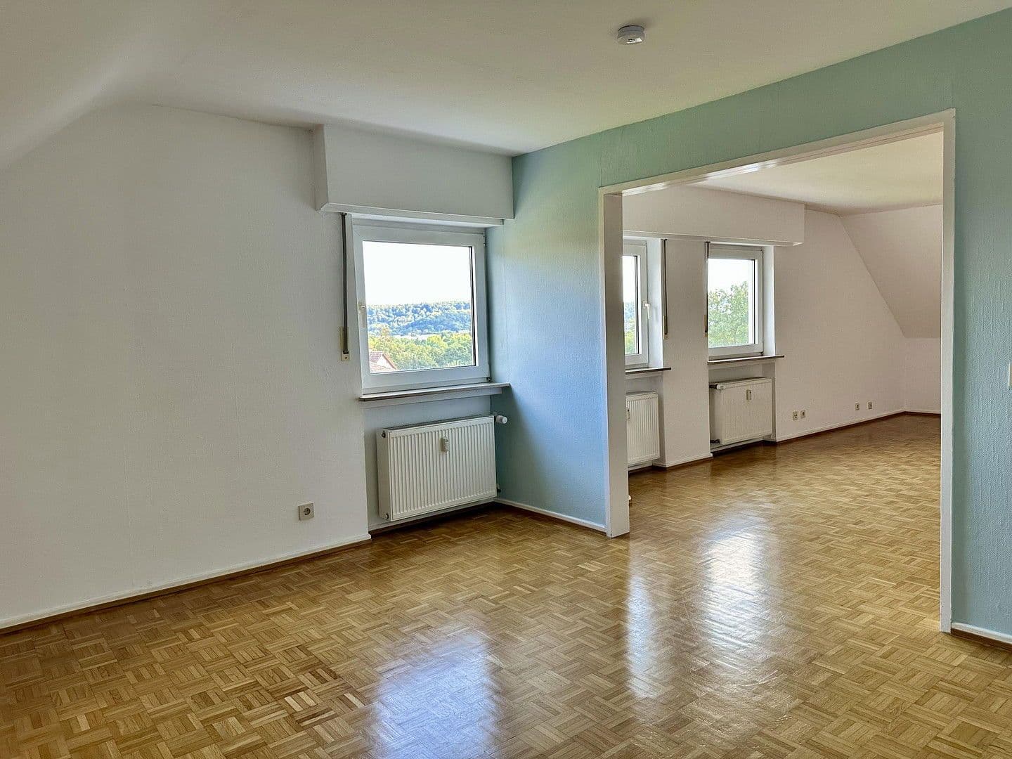 2 bedroom with open-plan kitchen flat to rent, 98 m², Saarbrücken, Saarland 2 bedroom with open-plan kitchen flat to rent, 98 m², Saarbrücken, Saarland
