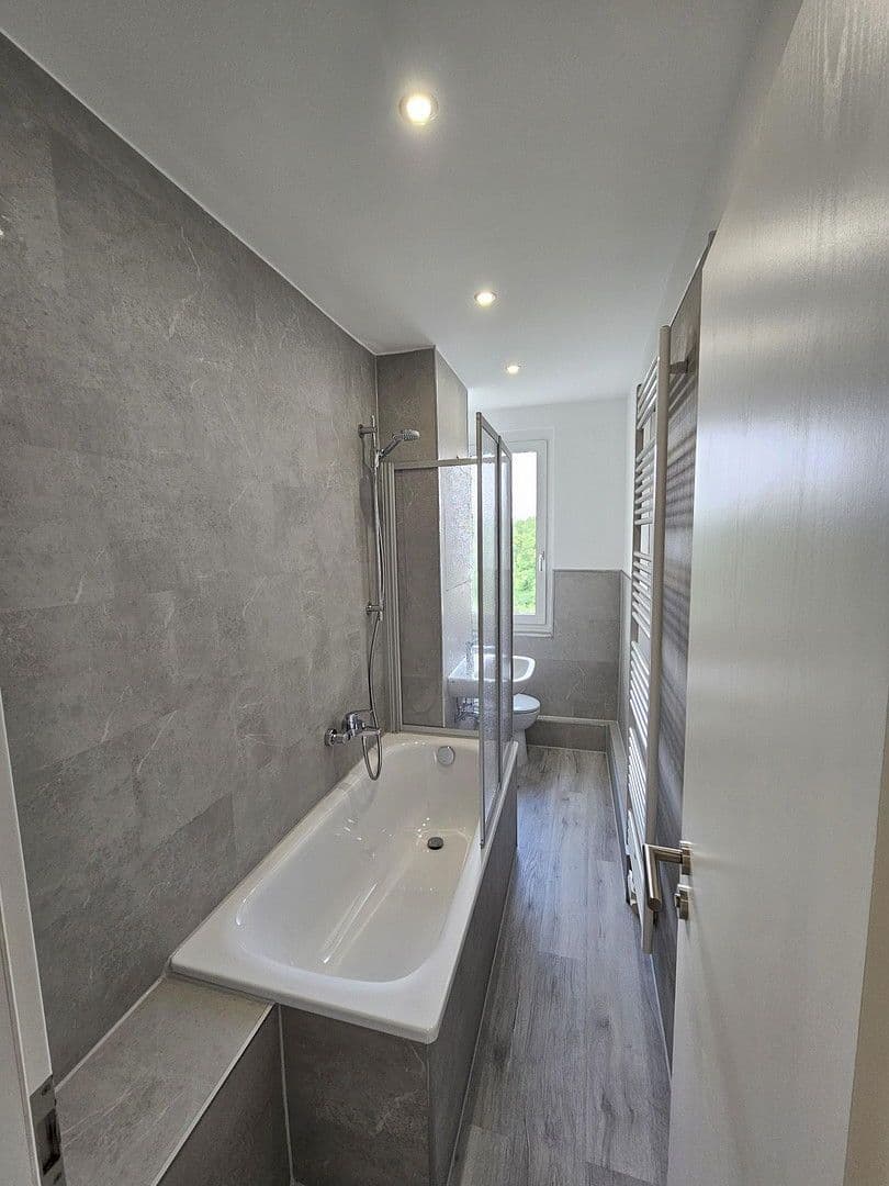 3 bedroom flat to rent, 57 m², Am Park 4, Markkleeberg, Saxony 3 bedroom flat to rent, 57 m², Am Park 4, Markkleeberg, Saxony