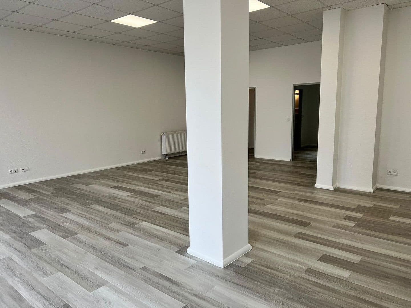 office to rent, 67 m², Poststraße 6, Berga-Wünschendorf, Thuringia office to rent, 67 m², Poststraße 6, Berga-Wünschendorf, Thuringia
