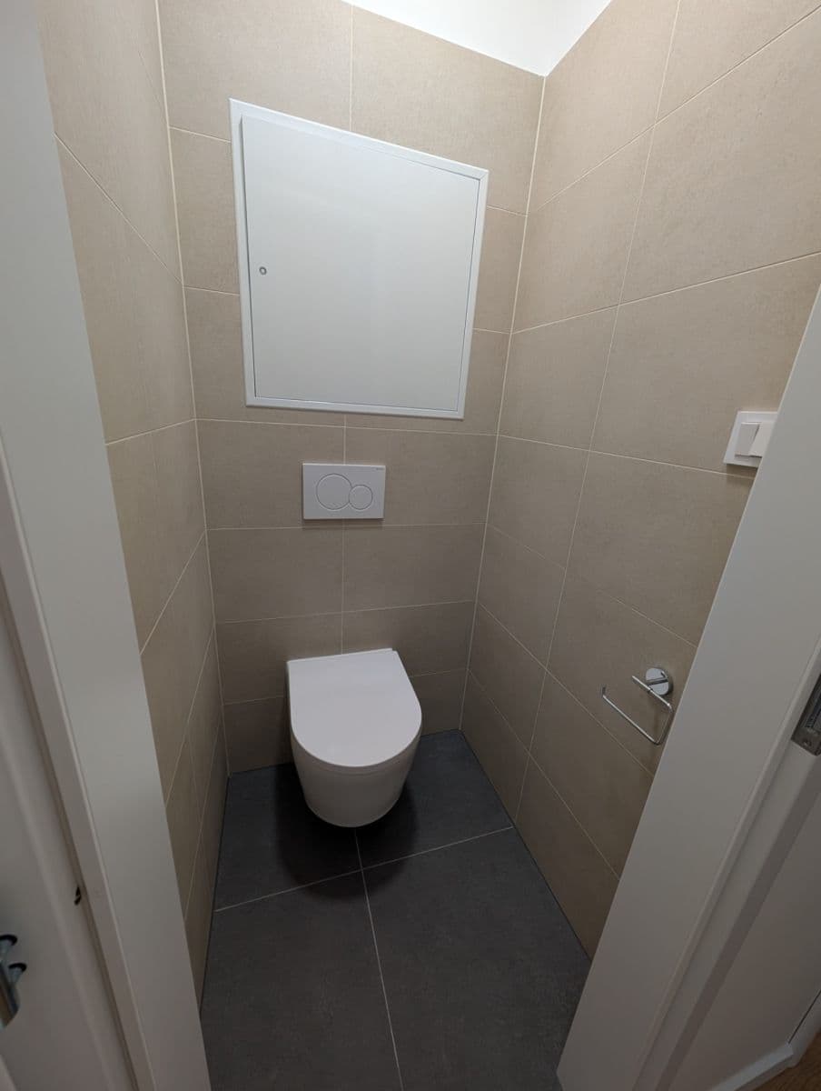 2 bedroom with open-plan kitchen flat to rent, 76 m², Rosečská, Prague, Prague 2 bedroom with open-plan kitchen flat to rent, 76 m², Rosečská, Prague, Prague