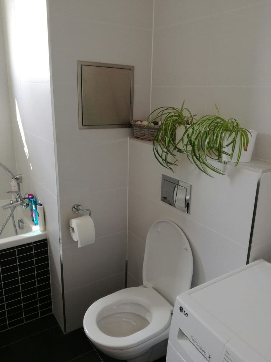 Studio flat to rent, 31 m², Kloboučnická, Prague, Prague Studio flat to rent, 31 m², Kloboučnická, Prague, Prague