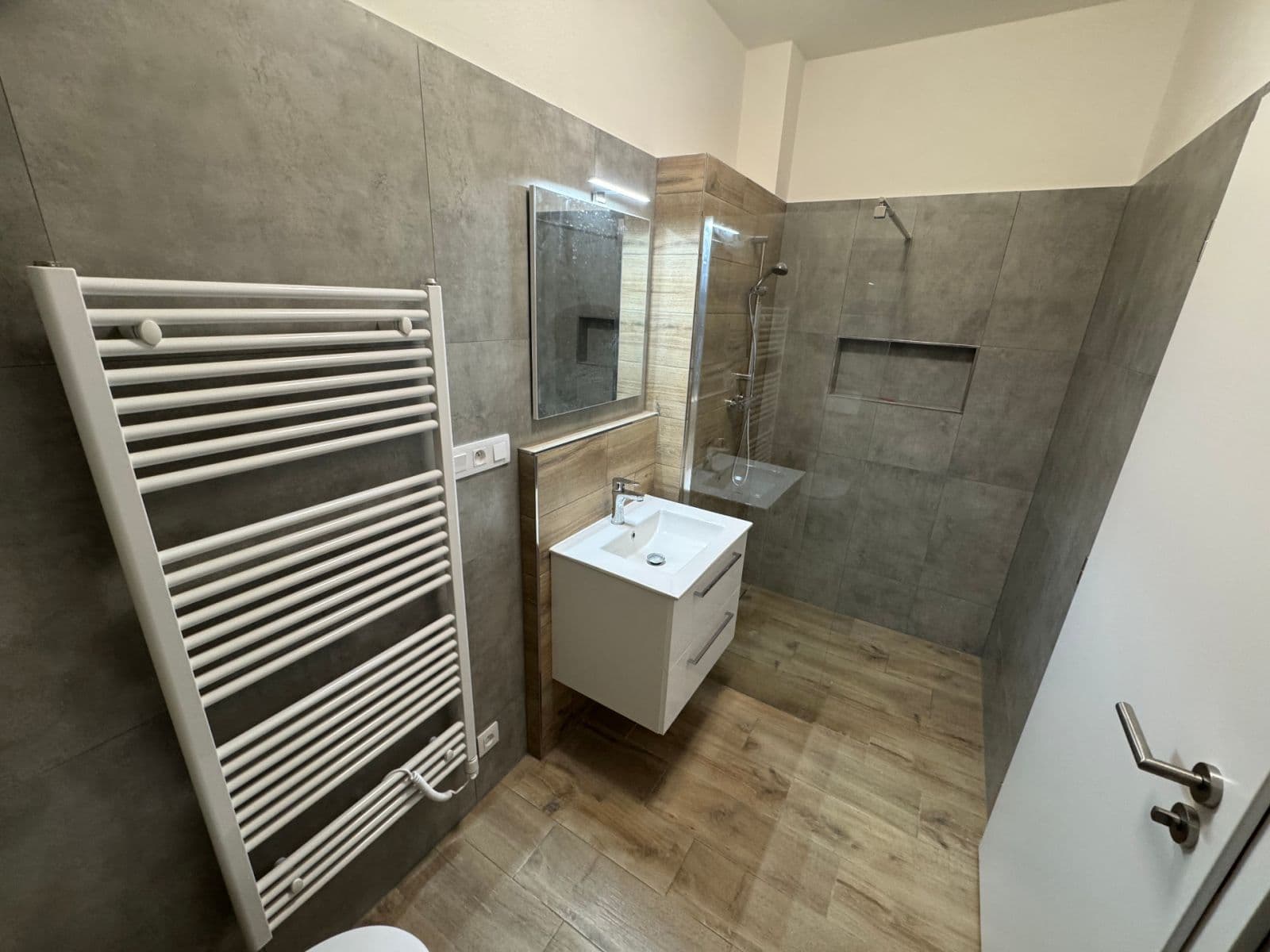 2 bedroom with open-plan kitchen flat for sale, 70 m², Netušilova, Brno, Jihomoravský Region 2 bedroom with open-plan kitchen flat for sale, 70 m², Netušilova, Brno, Jihomoravský Region