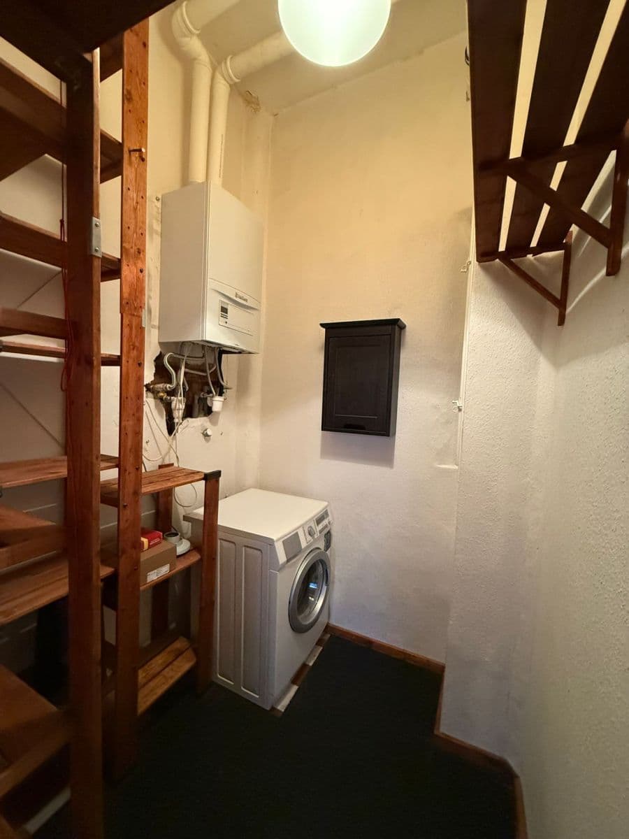 3 bedroom flat to rent, 98 m², Slovinská, Prague, Prague 3 bedroom flat to rent, 98 m², Slovinská, Prague, Prague