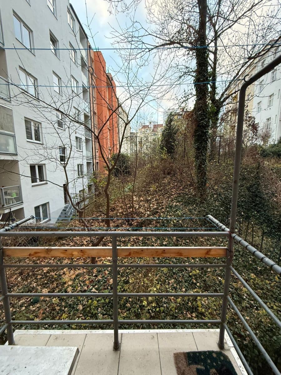 3 bedroom flat to rent, 98 m², Slovinská, Prague, Prague 3 bedroom flat to rent, 98 m², Slovinská, Prague, Prague