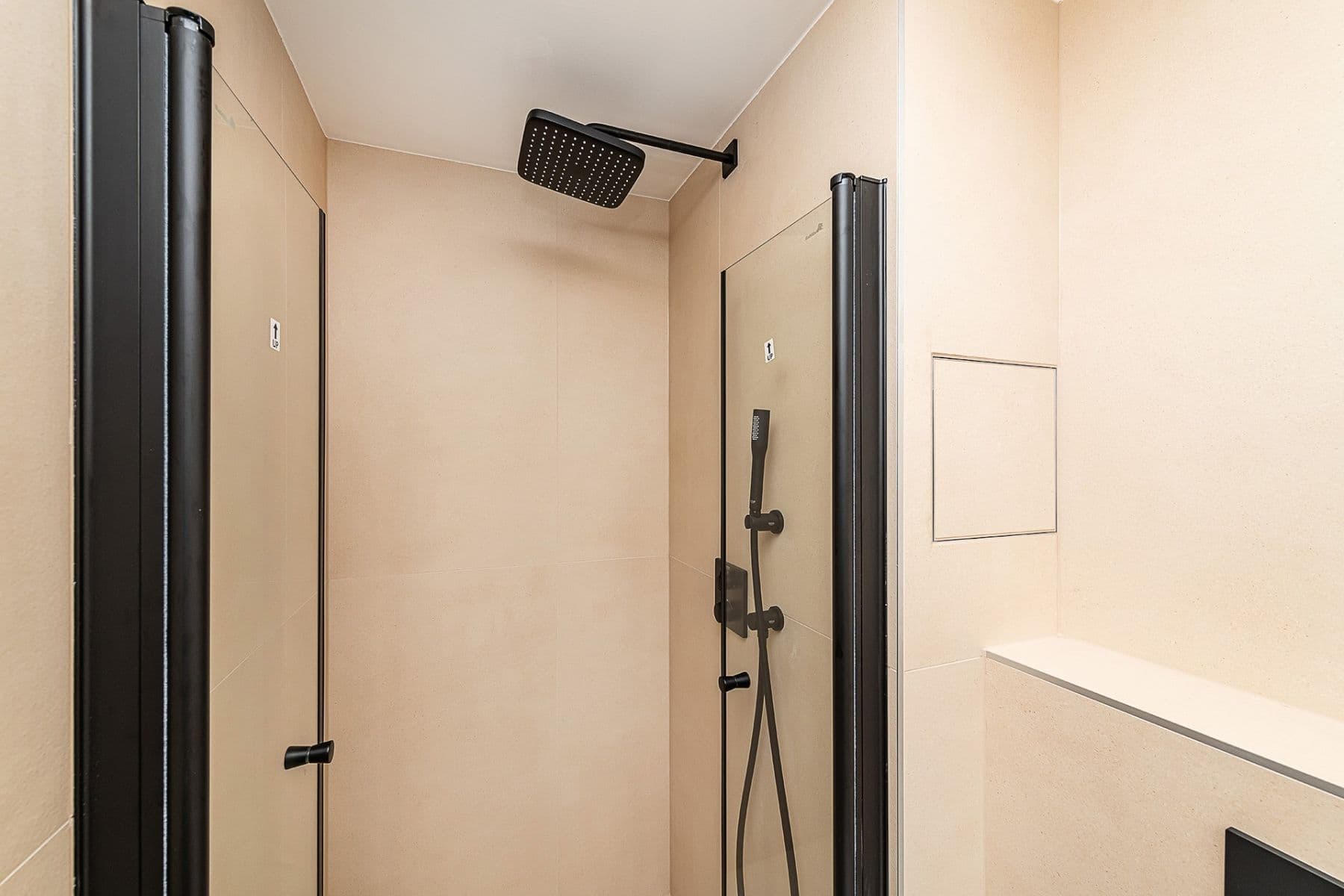 1 bedroom with open-plan kitchen flat for sale, 47 m², Biskupcova, Prague, Prague 1 bedroom with open-plan kitchen flat for sale, 47 m², Biskupcova, Prague, Prague