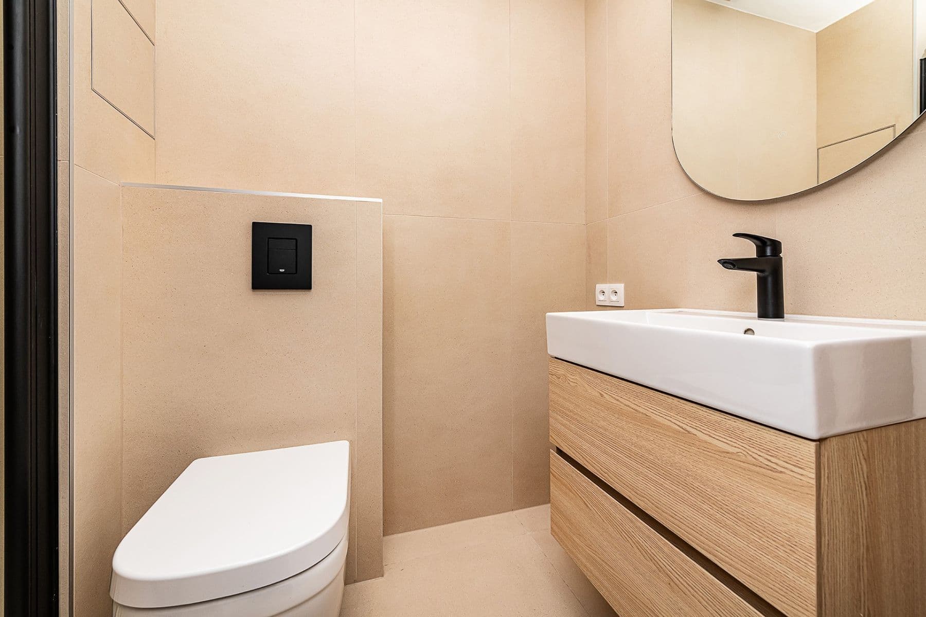 1 bedroom with open-plan kitchen flat for sale, 47 m², Biskupcova, Prague, Prague 1 bedroom with open-plan kitchen flat for sale, 47 m², Biskupcova, Prague, Prague