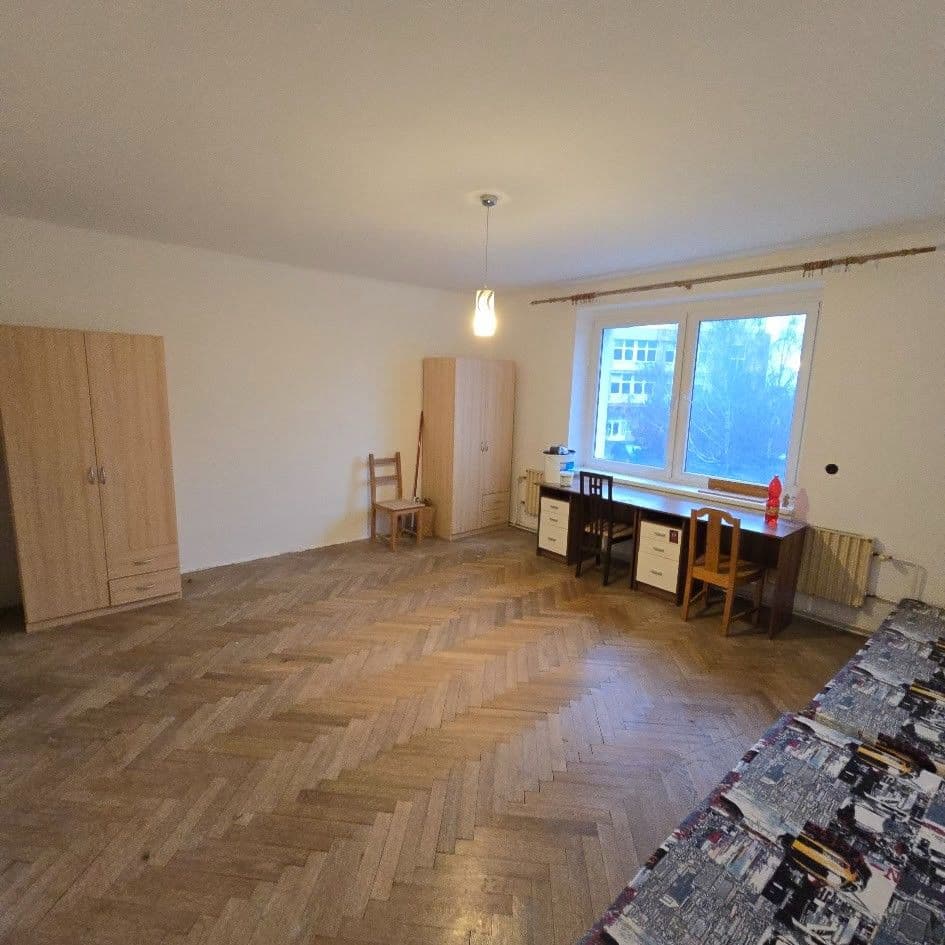 3 bedroom flat to rent, 100 m², Vážného, Brno, Jihomoravský Region 3 bedroom flat to rent, 100 m², Vážného, Brno, Jihomoravský Region