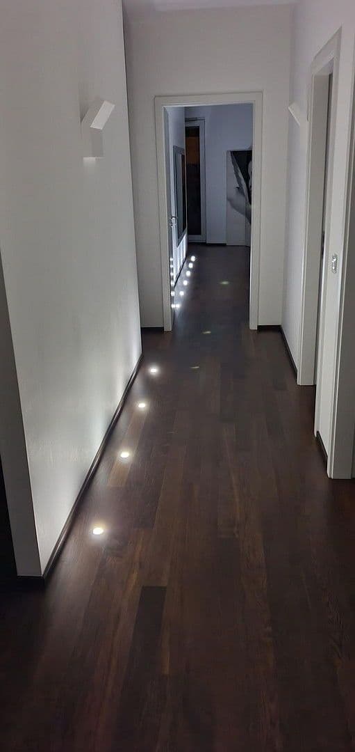 3 bedroom with open-plan kitchen flat to rent, 142 m², Frankfurt am Main, Hesse 3 bedroom with open-plan kitchen flat to rent, 142 m², Frankfurt am Main, Hesse