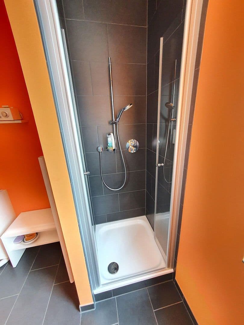 3 bedroom with open-plan kitchen flat to rent, 142 m², Frankfurt am Main, Hesse 3 bedroom with open-plan kitchen flat to rent, 142 m², Frankfurt am Main, Hesse