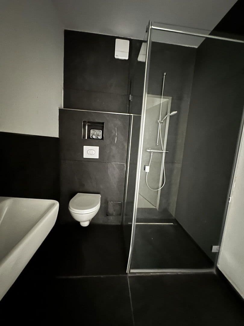 2 bedroom with open-plan kitchen flat to rent, 116 m², Bochum, North Rhine-Westphalia 2 bedroom with open-plan kitchen flat to rent, 116 m², Bochum, North Rhine-Westphalia