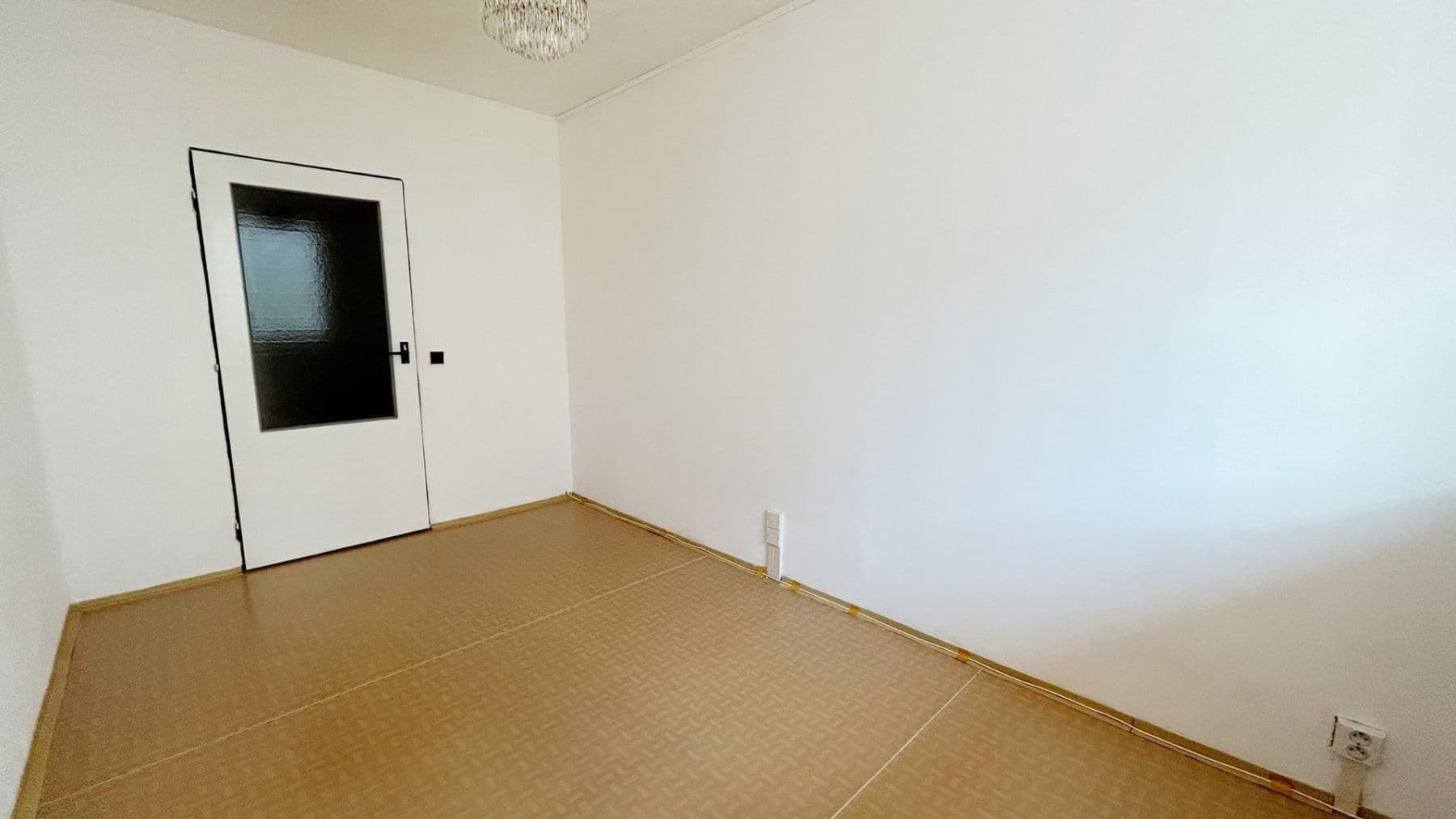 1 bedroom with open-plan kitchen flat to rent, 49 m², Poděbradova, Kladno, Středočeský Region 1 bedroom with open-plan kitchen flat to rent, 49 m², Poděbradova, Kladno, Středočeský Region