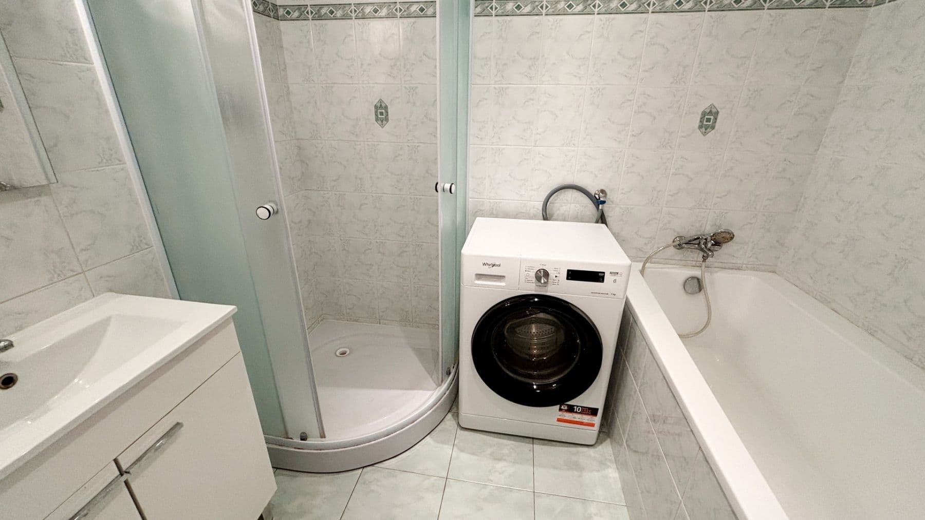 2 bedroom with open-plan kitchen flat to rent, 63 m², Vašátkova, Prague, Prague 2 bedroom with open-plan kitchen flat to rent, 63 m², Vašátkova, Prague, Prague