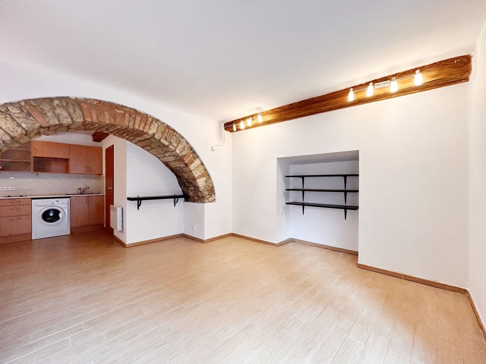 Studio flat to rent, 27 m², Družstevní, Chýně, Středočeský Region Studio flat to rent, 27 m², Družstevní, Chýně, Středočeský Region