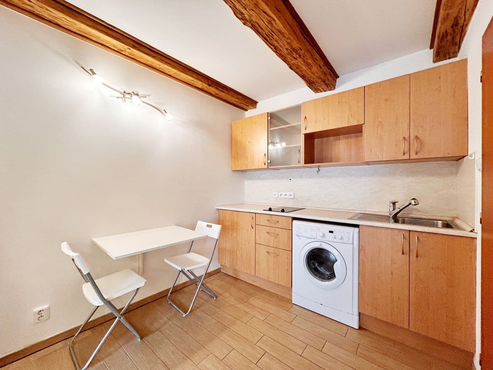 Studio flat to rent, 27 m², Družstevní, Chýně, Středočeský Region Studio flat to rent, 27 m², Družstevní, Chýně, Středočeský Region