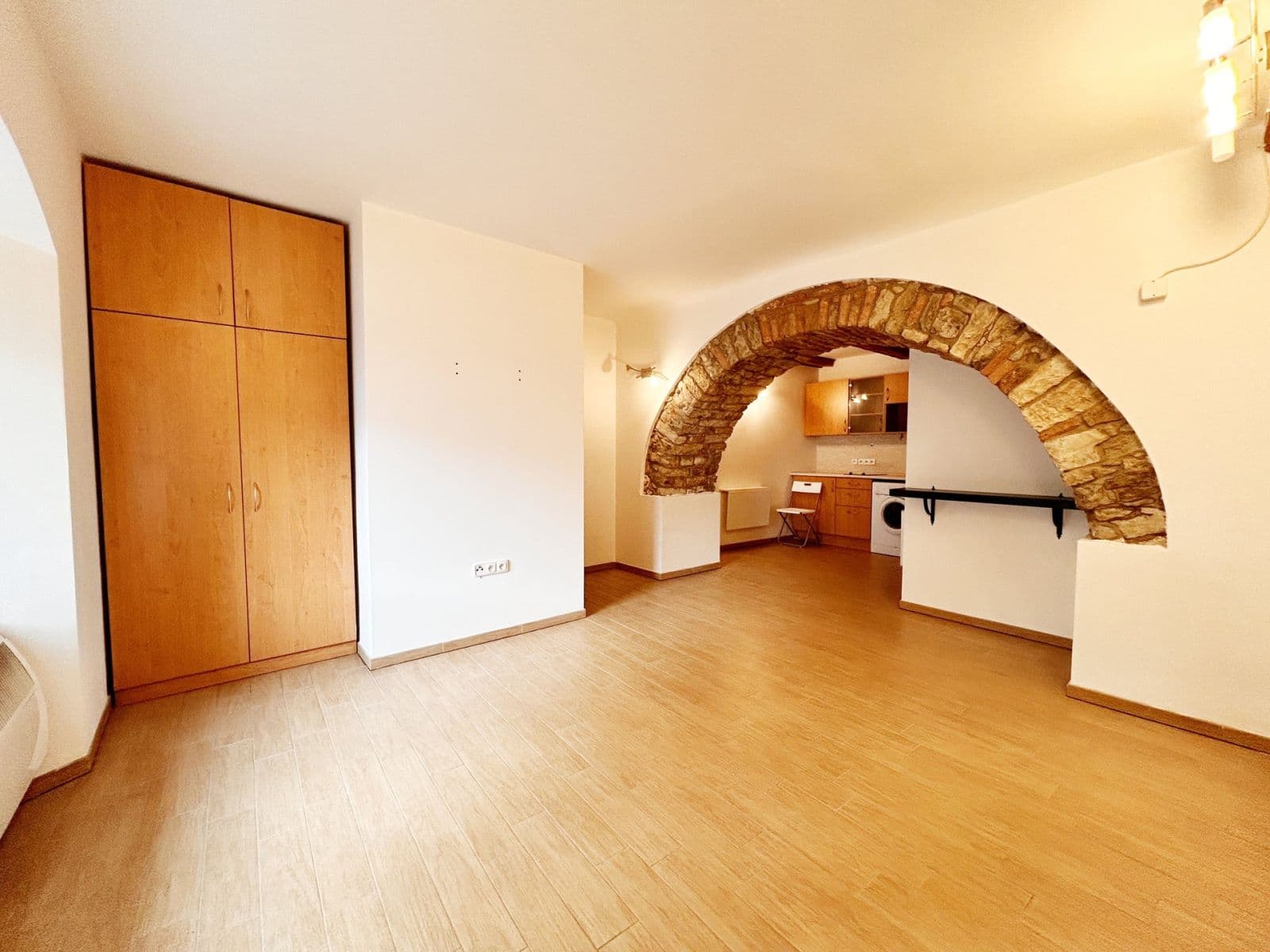 Studio flat to rent, 27 m², Družstevní, Chýně, Středočeský Region Studio flat to rent, 27 m², Družstevní, Chýně, Středočeský Region