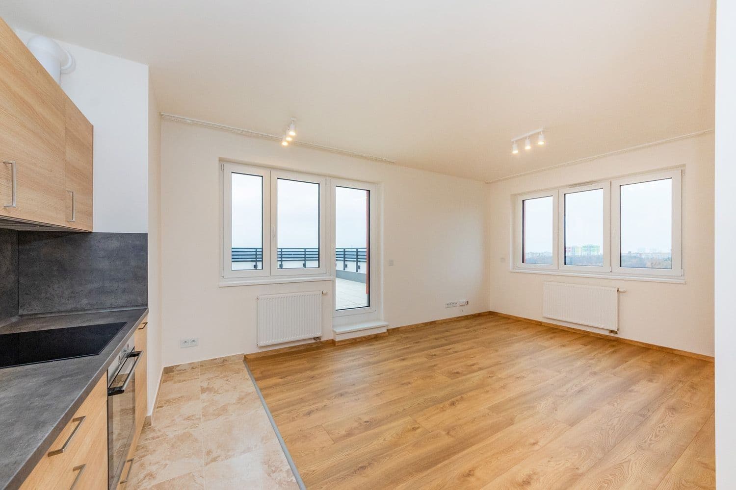 2 bedroom with open-plan kitchen flat to rent, 63 m², Miloše Havla, Prague, Prague 2 bedroom with open-plan kitchen flat to rent, 63 m², Miloše Havla, Prague, Prague