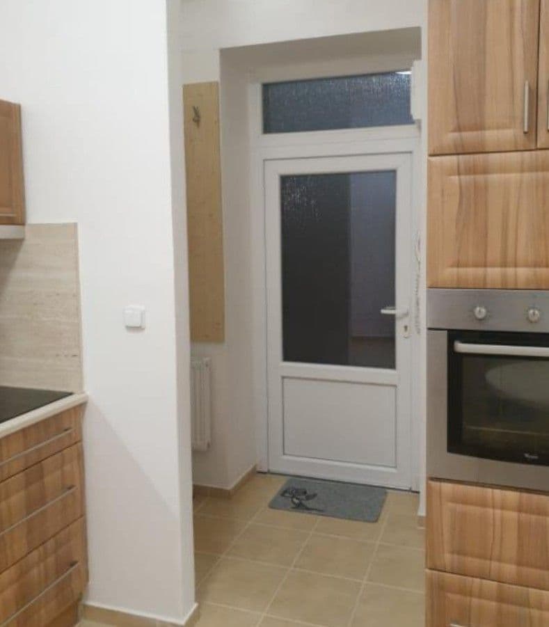 1 bedroom with open-plan kitchen flat to rent, 36 m², Charbulova, Brno, Jihomoravský Region 1 bedroom with open-plan kitchen flat to rent, 36 m², Charbulova, Brno, Jihomoravský Region