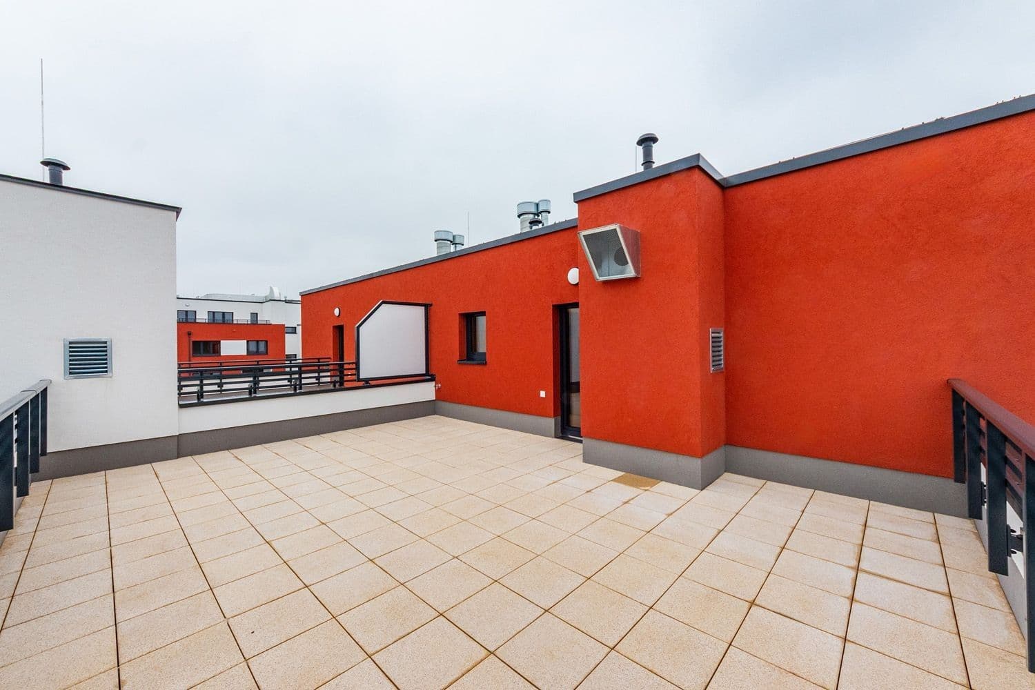 1 bedroom with open-plan kitchen flat to rent, 47 m², Miloše Havla, Prague, Prague 1 bedroom with open-plan kitchen flat to rent, 47 m², Miloše Havla, Prague, Prague