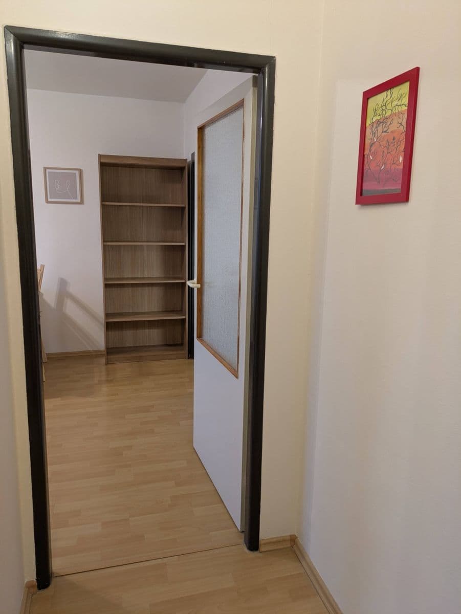1 bedroom with open-plan kitchen flat to rent, 46 m², Famfulíkova, Prague, Prague 1 bedroom with open-plan kitchen flat to rent, 46 m², Famfulíkova, Prague, Prague