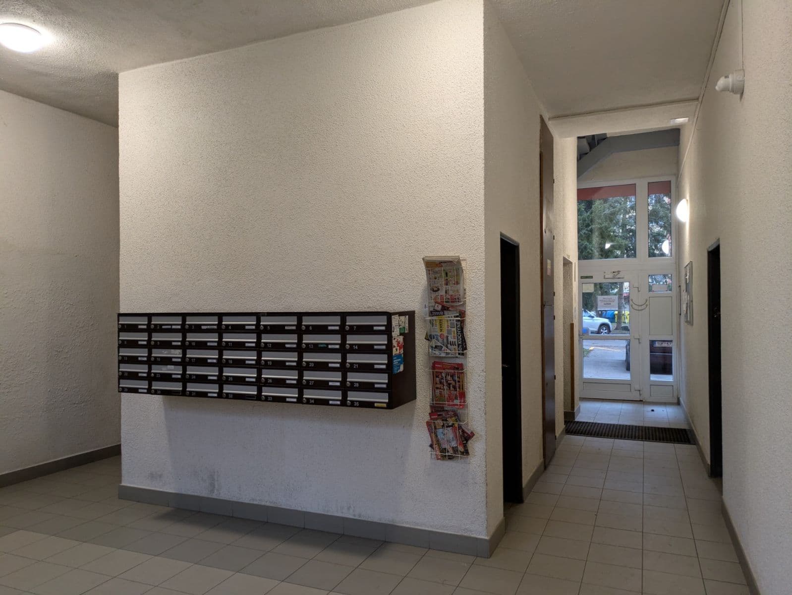 1 bedroom with open-plan kitchen flat to rent, 46 m², Famfulíkova, Prague, Prague 1 bedroom with open-plan kitchen flat to rent, 46 m², Famfulíkova, Prague, Prague