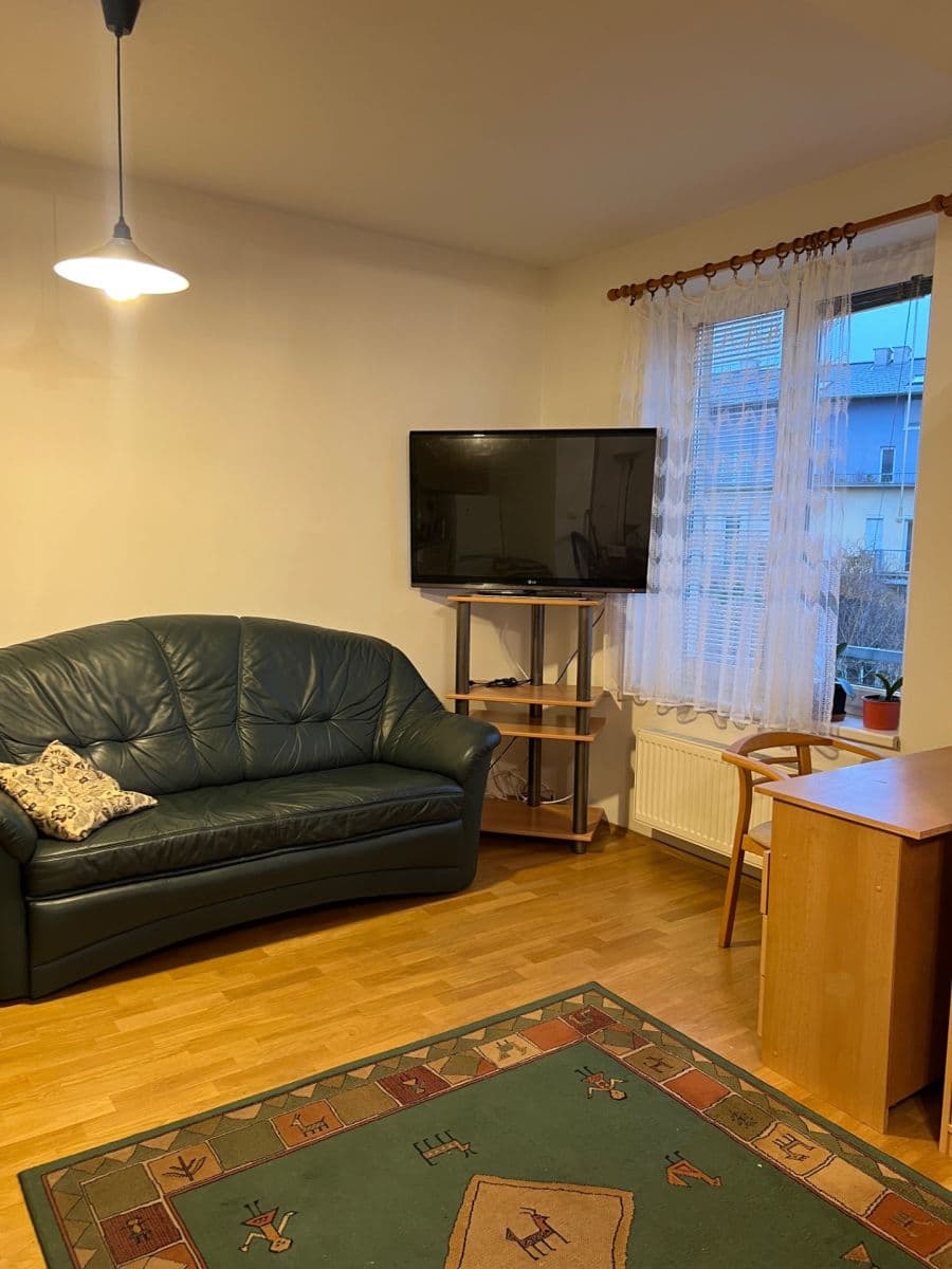 Studio flat to rent, 41 m², Jaromíra Vejvody, Prague, Prague Studio flat to rent, 41 m², Jaromíra Vejvody, Prague, Prague