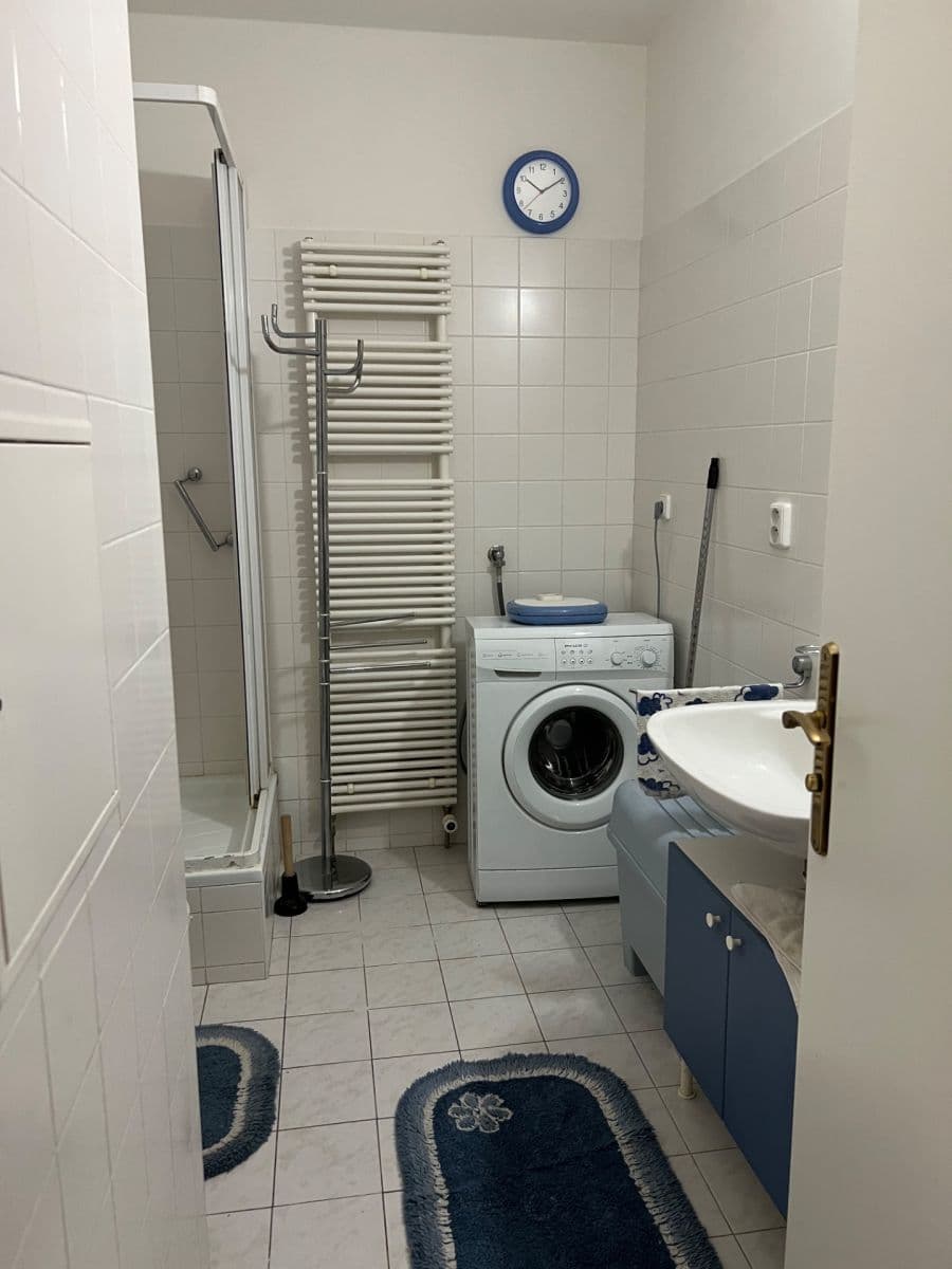 Studio flat to rent, 41 m², Jaromíra Vejvody, Prague, Prague Studio flat to rent, 41 m², Jaromíra Vejvody, Prague, Prague