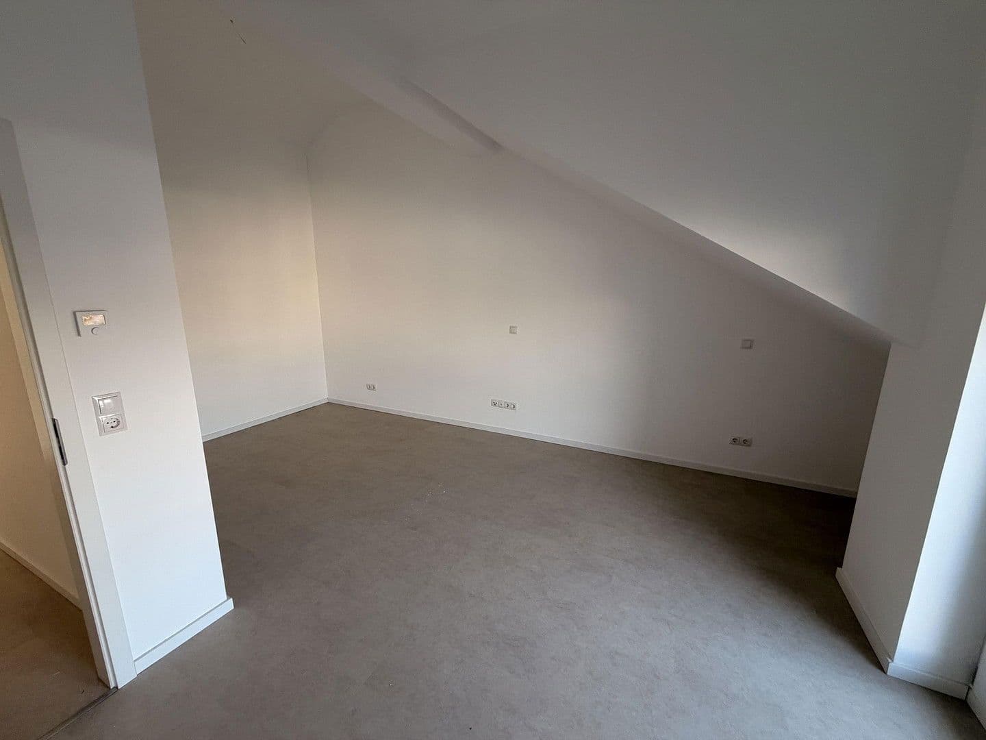 4 bedroom flat to rent, 144 m², Neuhofer Straße 45, Mannheim, Baden-Württemberg 4 bedroom flat to rent, 144 m², Neuhofer Straße 45, Mannheim, Baden-Württemberg