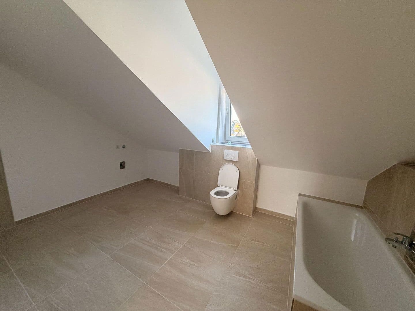 4 bedroom flat to rent, 144 m², Neuhofer Straße 45, Mannheim, Baden-Württemberg 4 bedroom flat to rent, 144 m², Neuhofer Straße 45, Mannheim, Baden-Württemberg