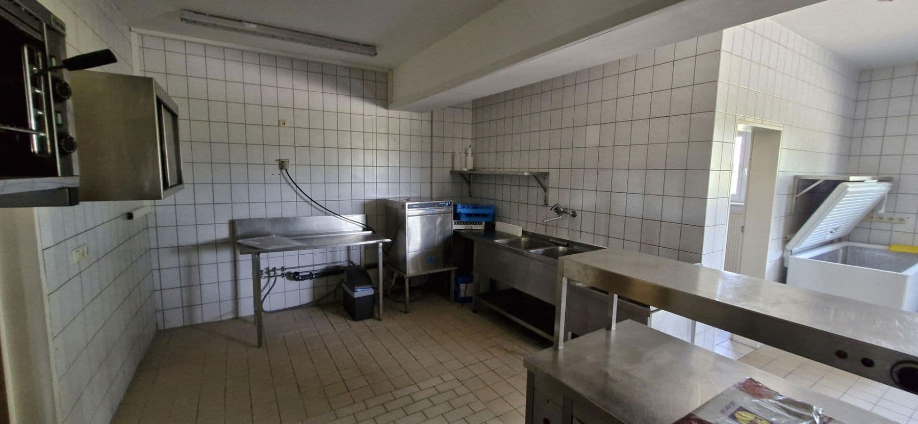 non-residential property to rent, 380 m², Hirschbergstraße 16, Wielenbach, Bavaria non-residential property to rent, 380 m², Hirschbergstraße 16, Wielenbach, Bavaria