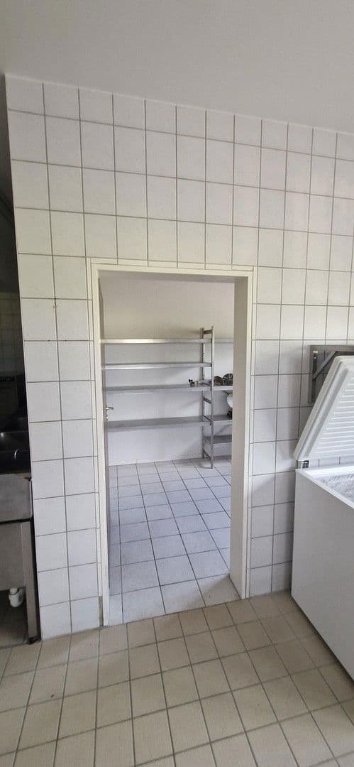 non-residential property to rent, 380 m², Hirschbergstraße 16, Wielenbach, Bavaria non-residential property to rent, 380 m², Hirschbergstraße 16, Wielenbach, Bavaria