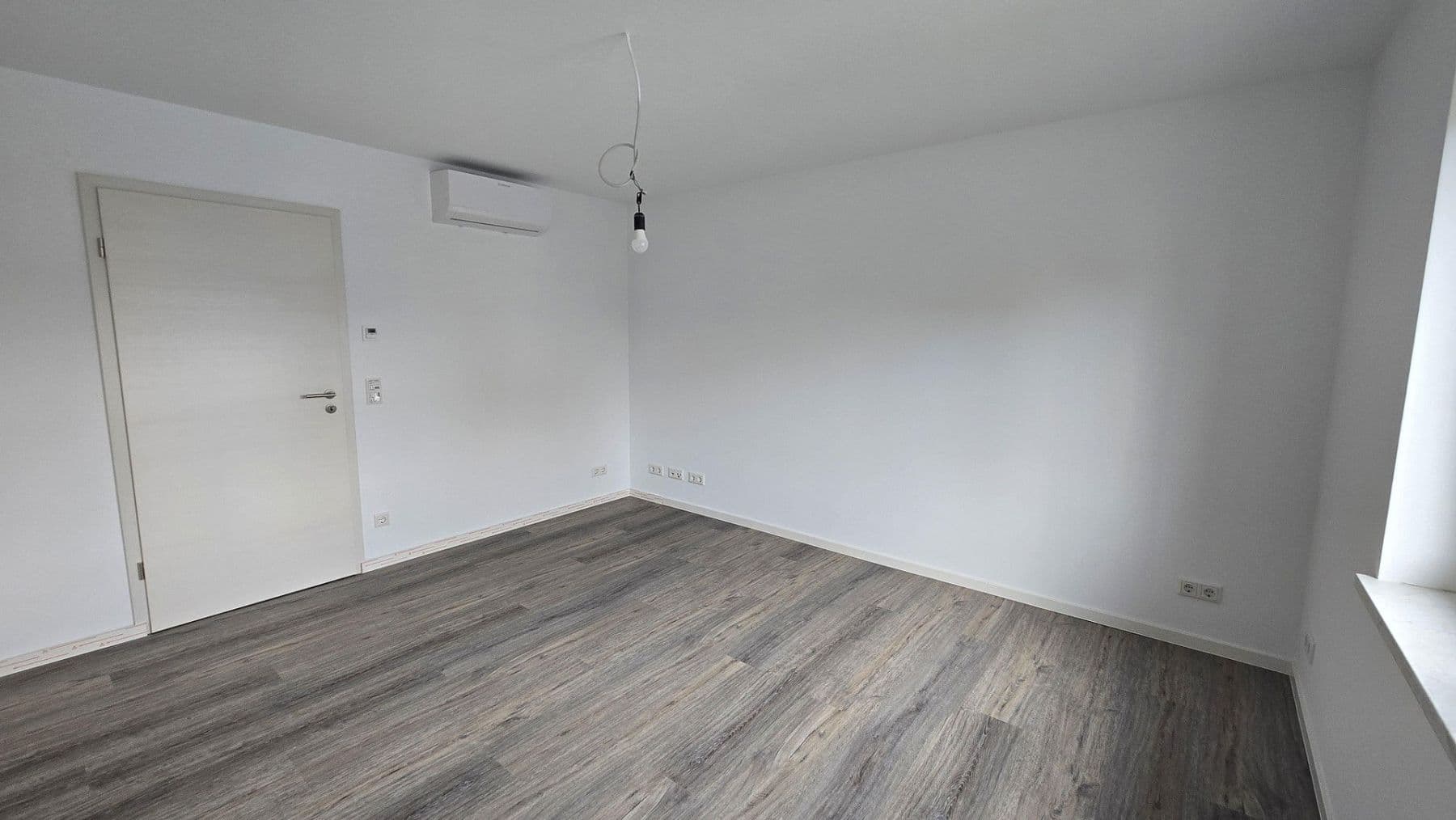 2 bedroom with open-plan kitchen flat to rent, 80 m², Römerberg, Rhineland-Palatinate 2 bedroom with open-plan kitchen flat to rent, 80 m², Römerberg, Rhineland-Palatinate