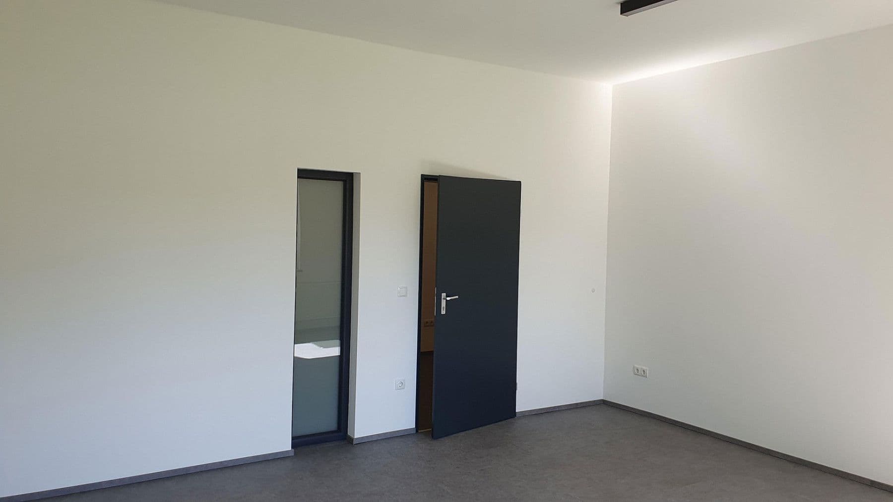 office to rent, 2,000 m², Nagold, Baden-Württemberg office to rent, 2,000 m², Nagold, Baden-Württemberg