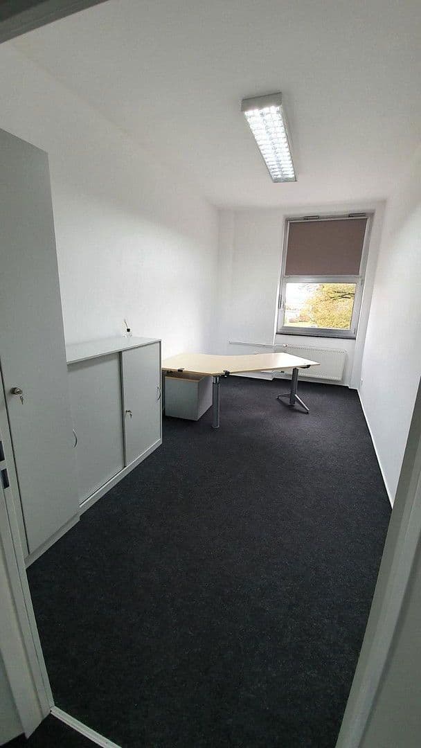 office to rent, 2,000 m², Nagold, Baden-Württemberg office to rent, 2,000 m², Nagold, Baden-Württemberg