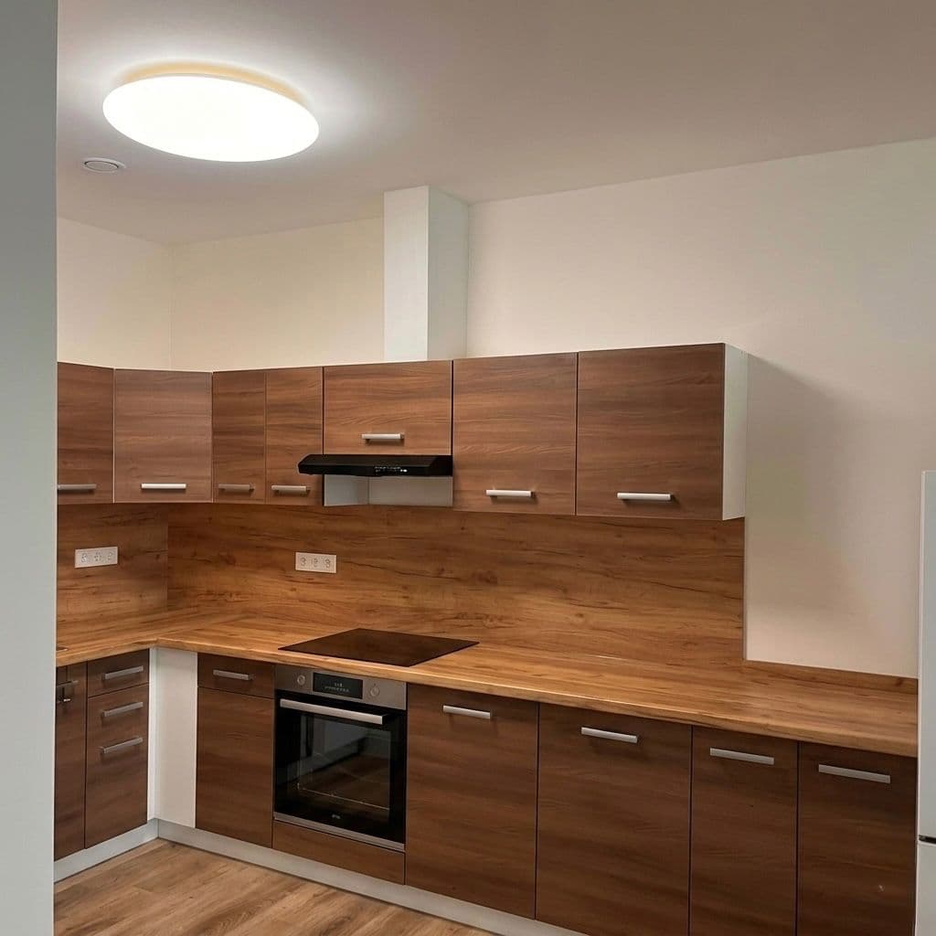 1 bedroom with open-plan kitchen flat to rent, 70 m², Okružní, Jihlava, Vysočina Region 1 bedroom with open-plan kitchen flat to rent, 70 m², Okružní, Jihlava, Vysočina Region