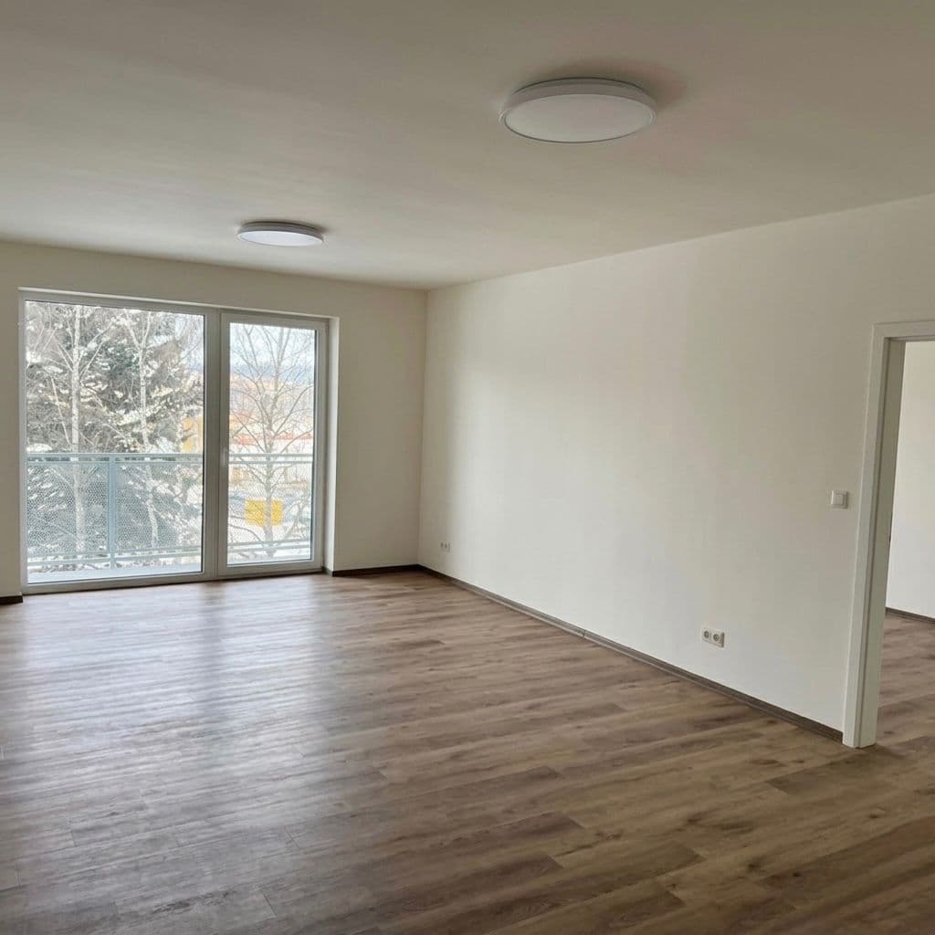 1 bedroom with open-plan kitchen flat to rent, 70 m², Okružní, Jihlava, Vysočina Region 1 bedroom with open-plan kitchen flat to rent, 70 m², Okružní, Jihlava, Vysočina Region