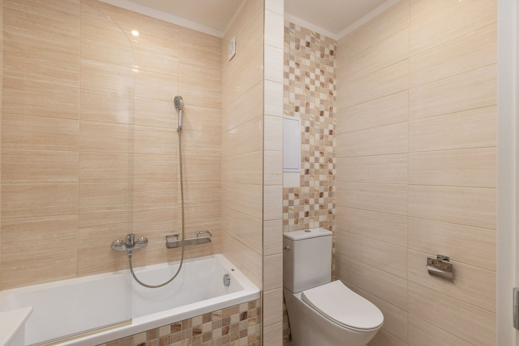 1 bedroom with open-plan kitchen flat to rent, 40 m², Golfová, Prague, Prague 1 bedroom with open-plan kitchen flat to rent, 40 m², Golfová, Prague, Prague