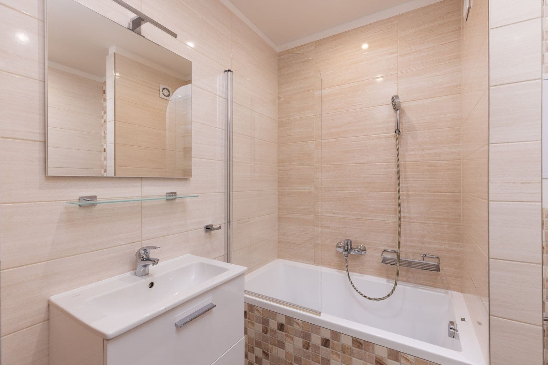 1 bedroom with open-plan kitchen flat to rent, 40 m², Golfová, Prague, Prague 1 bedroom with open-plan kitchen flat to rent, 40 m², Golfová, Prague, Prague