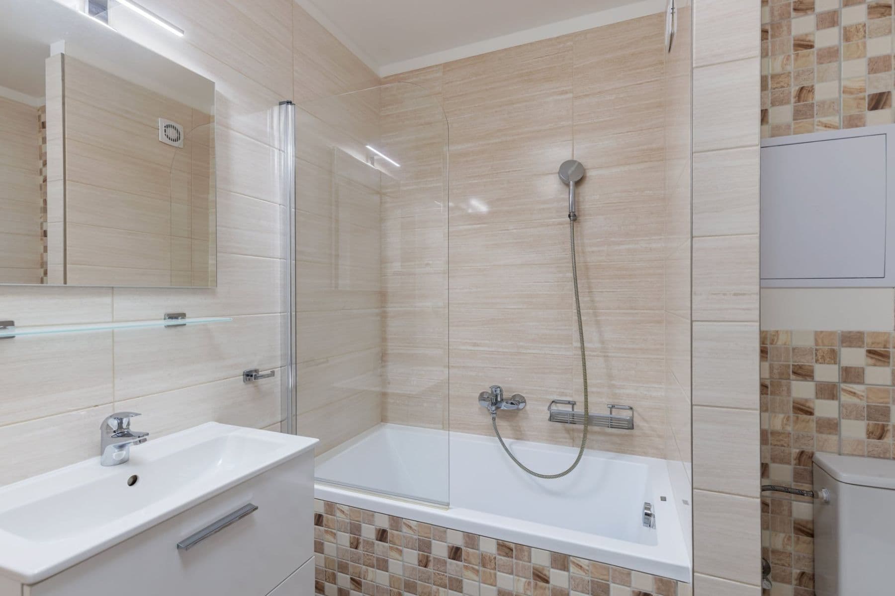 1 bedroom with open-plan kitchen flat to rent, 40 m², Golfová, Prague, Prague 1 bedroom with open-plan kitchen flat to rent, 40 m², Golfová, Prague, Prague