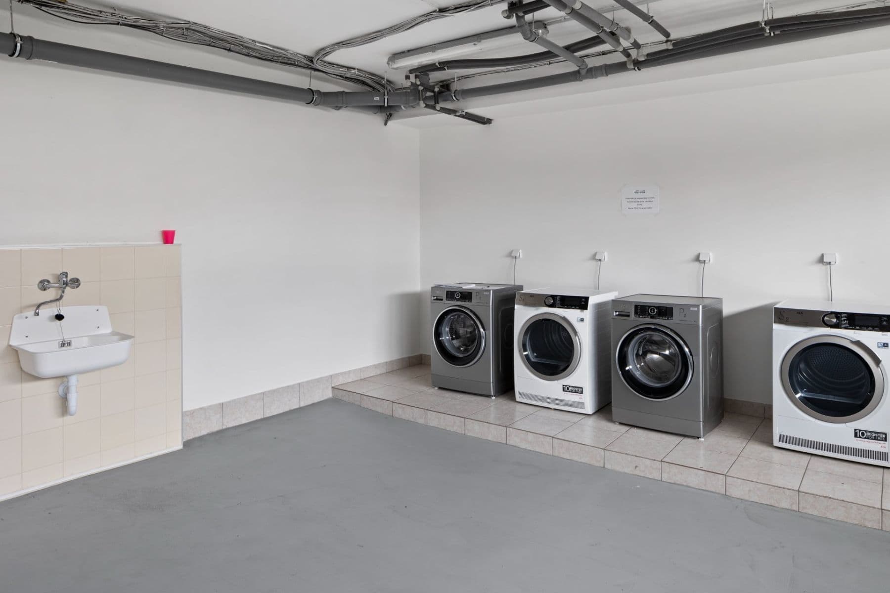 Studio flat to rent, 26 m², Peroutkova, Prague, Prague Studio flat to rent, 26 m², Peroutkova, Prague, Prague