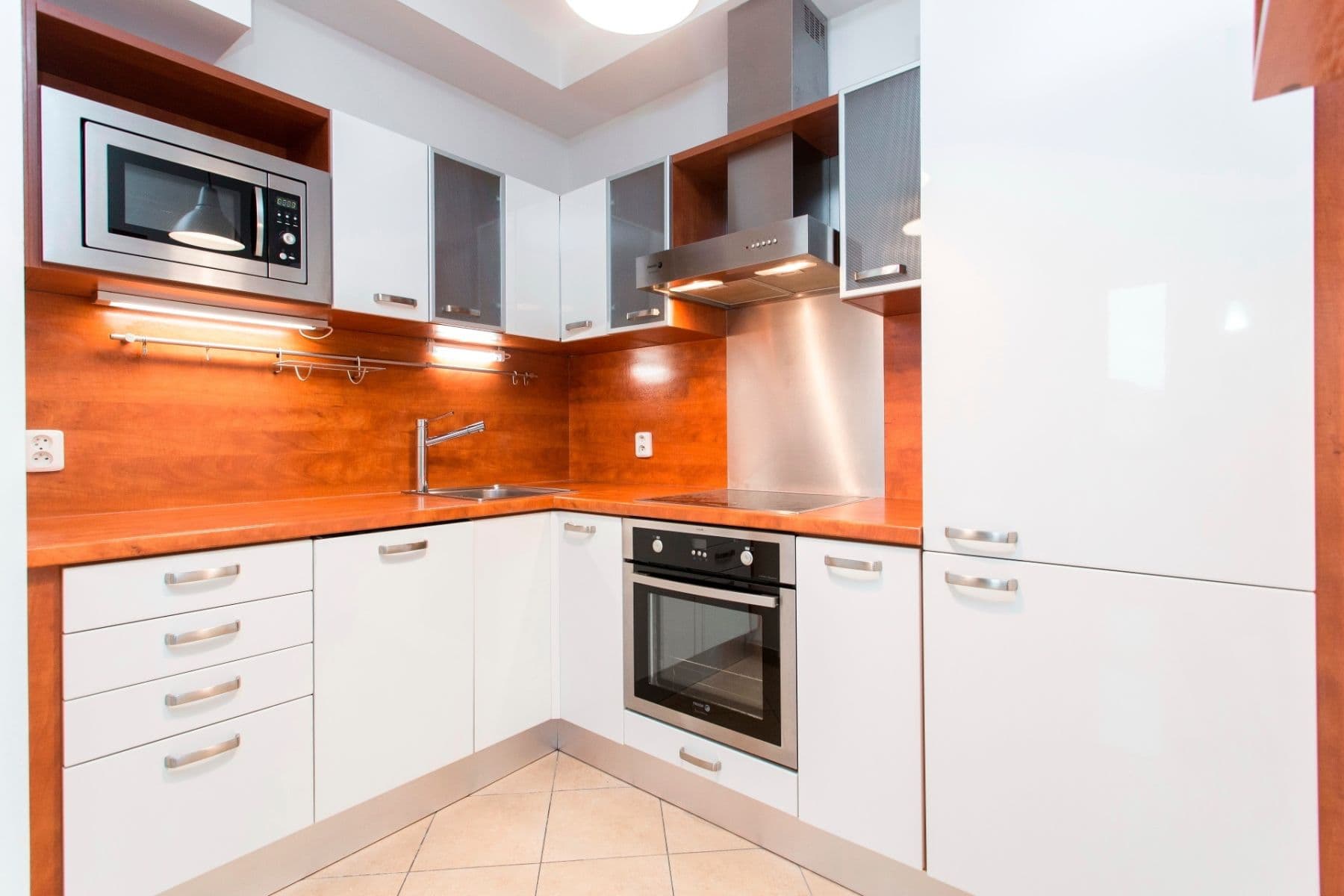 1 bedroom with open-plan kitchen flat to rent, 39 m², Raichlova, Prague, Prague 1 bedroom with open-plan kitchen flat to rent, 39 m², Raichlova, Prague, Prague