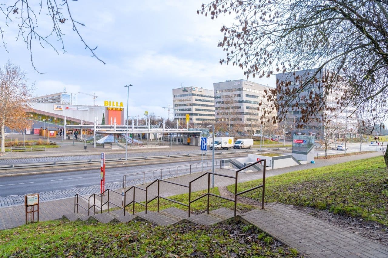 1 bedroom with open-plan kitchen flat to rent, 53 m², Zubrnická, Prague, Prague 1 bedroom with open-plan kitchen flat to rent, 53 m², Zubrnická, Prague, Prague