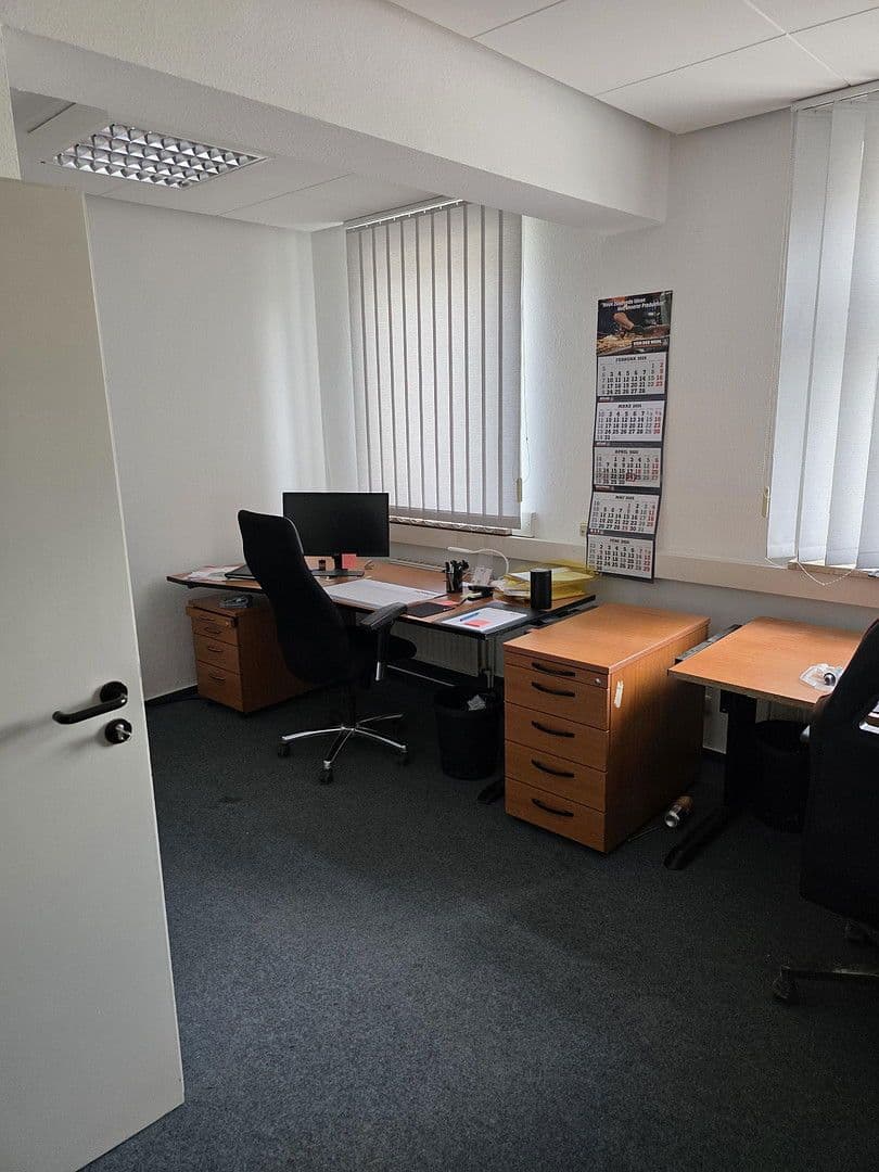 office to rent, 2,700 m², Spenglerstr. 8, Lübeck, Schleswig-Holstein office to rent, 2,700 m², Spenglerstr. 8, Lübeck, Schleswig-Holstein