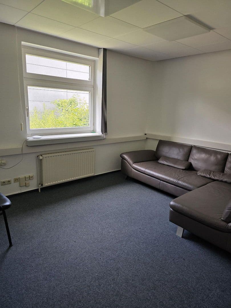 office to rent, 2,700 m², Spenglerstr. 8, Lübeck, Schleswig-Holstein office to rent, 2,700 m², Spenglerstr. 8, Lübeck, Schleswig-Holstein