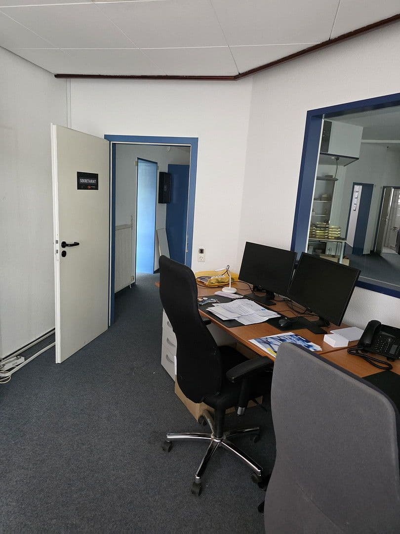 office for sale, 2,700 m², Spenglerstr. 8, Lübeck, Schleswig-Holstein office for sale, 2,700 m², Spenglerstr. 8, Lübeck, Schleswig-Holstein