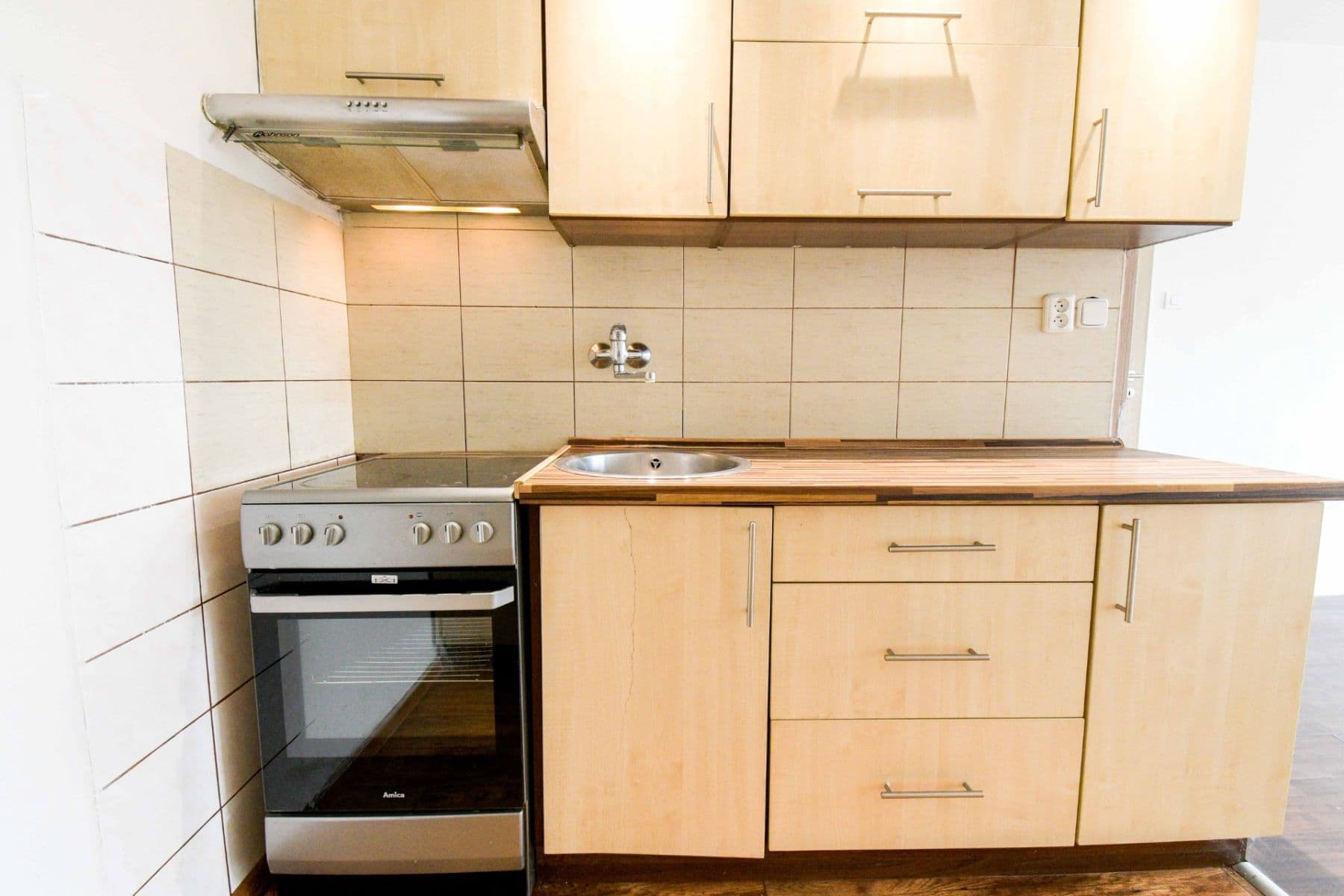 1 bedroom with open-plan kitchen flat for sale, 40 m², Nezvalova, Litoměřice, Ústecký Region 1 bedroom with open-plan kitchen flat for sale, 40 m², Nezvalova, Litoměřice, Ústecký Region